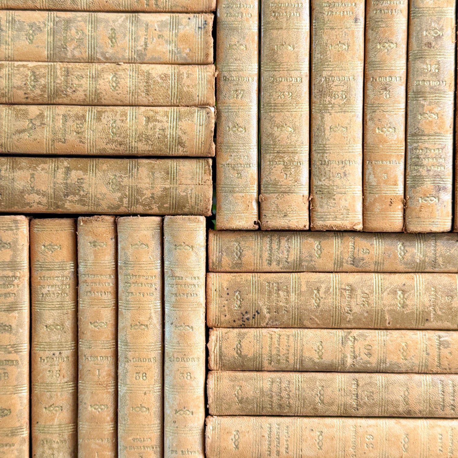 Antique Honey Gold French Theater Book Collection, 1824, Répertoire du Théâtre Français, Leather & Marbled Boards, 32 Volumes
