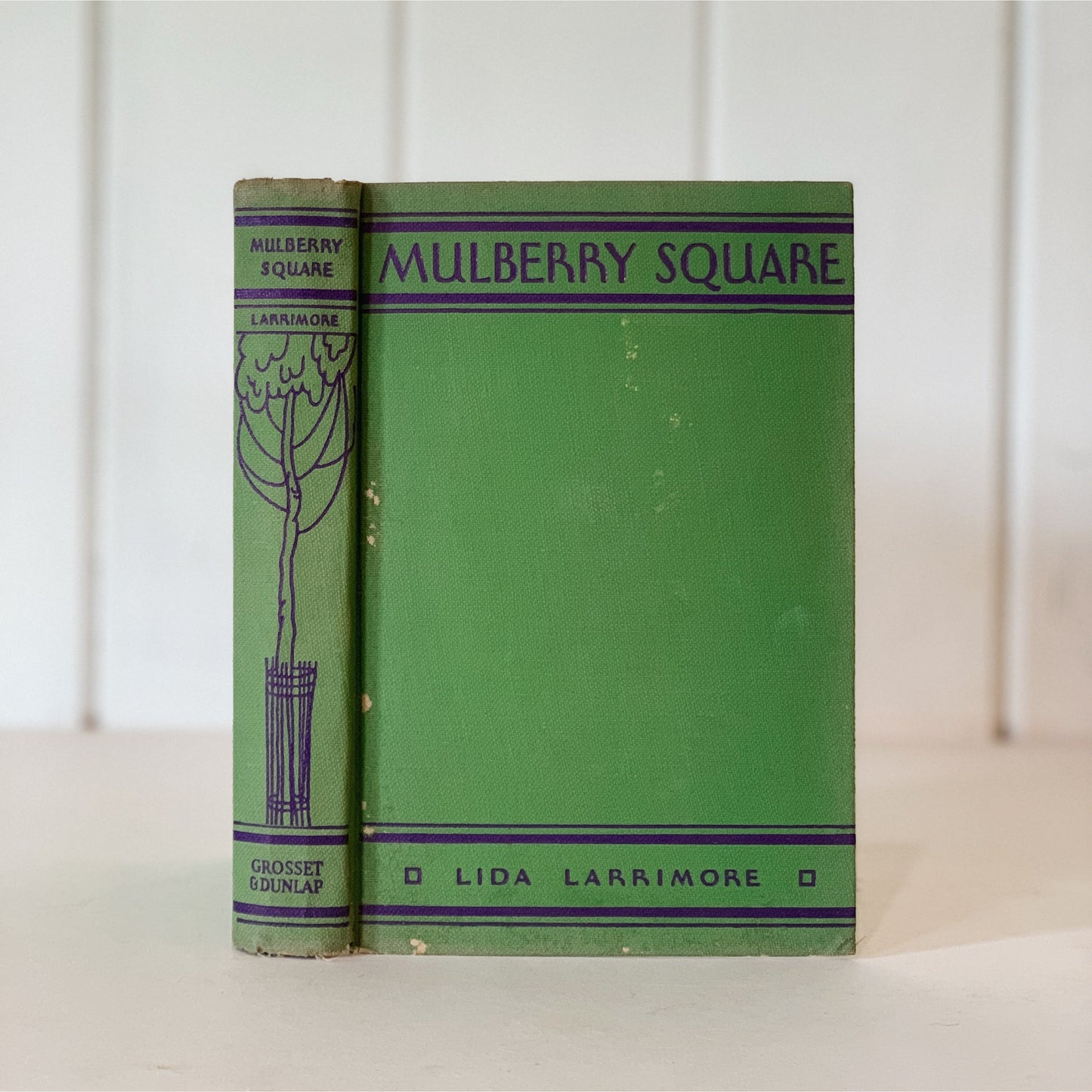 Mulberry Square - Lida Larrimore - Antique Romance Hardcover