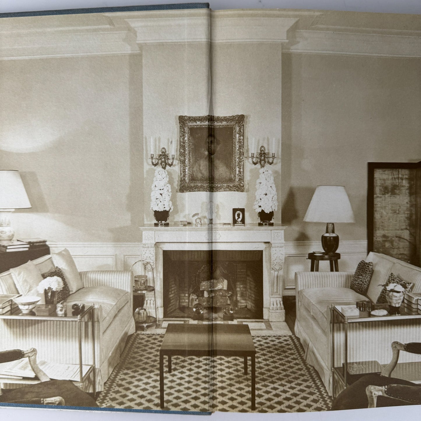 Les réussites de la décoration française 1950–1960, French Mid - Century Interior Design Coffee Table Book - Pretty Old Books