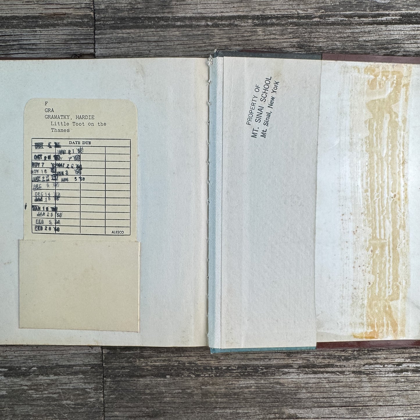 Little Toot on the Thames, Hardie Gramatky, 1964 - Pretty Old Books