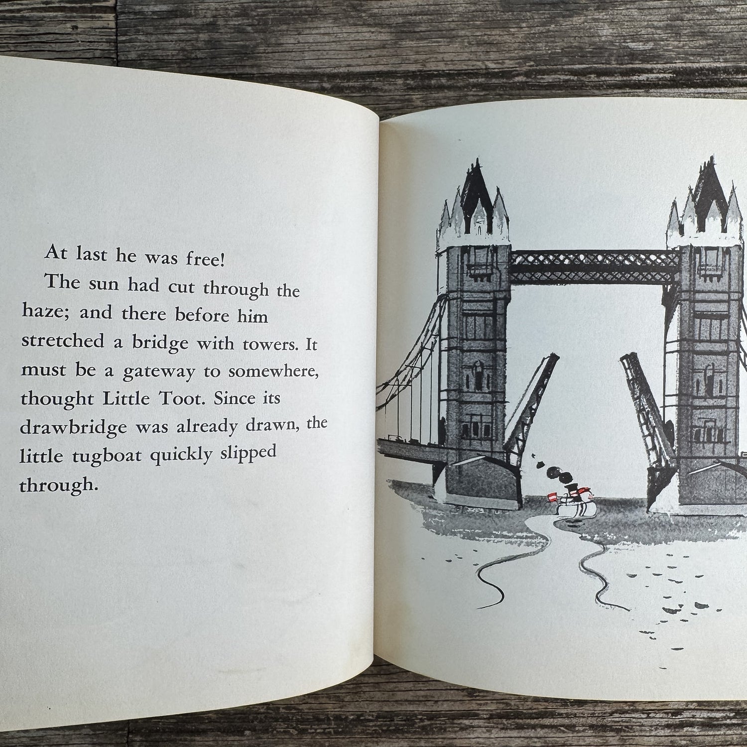 Little Toot on the Thames, Hardie Gramatky, 1964 - Pretty Old Books