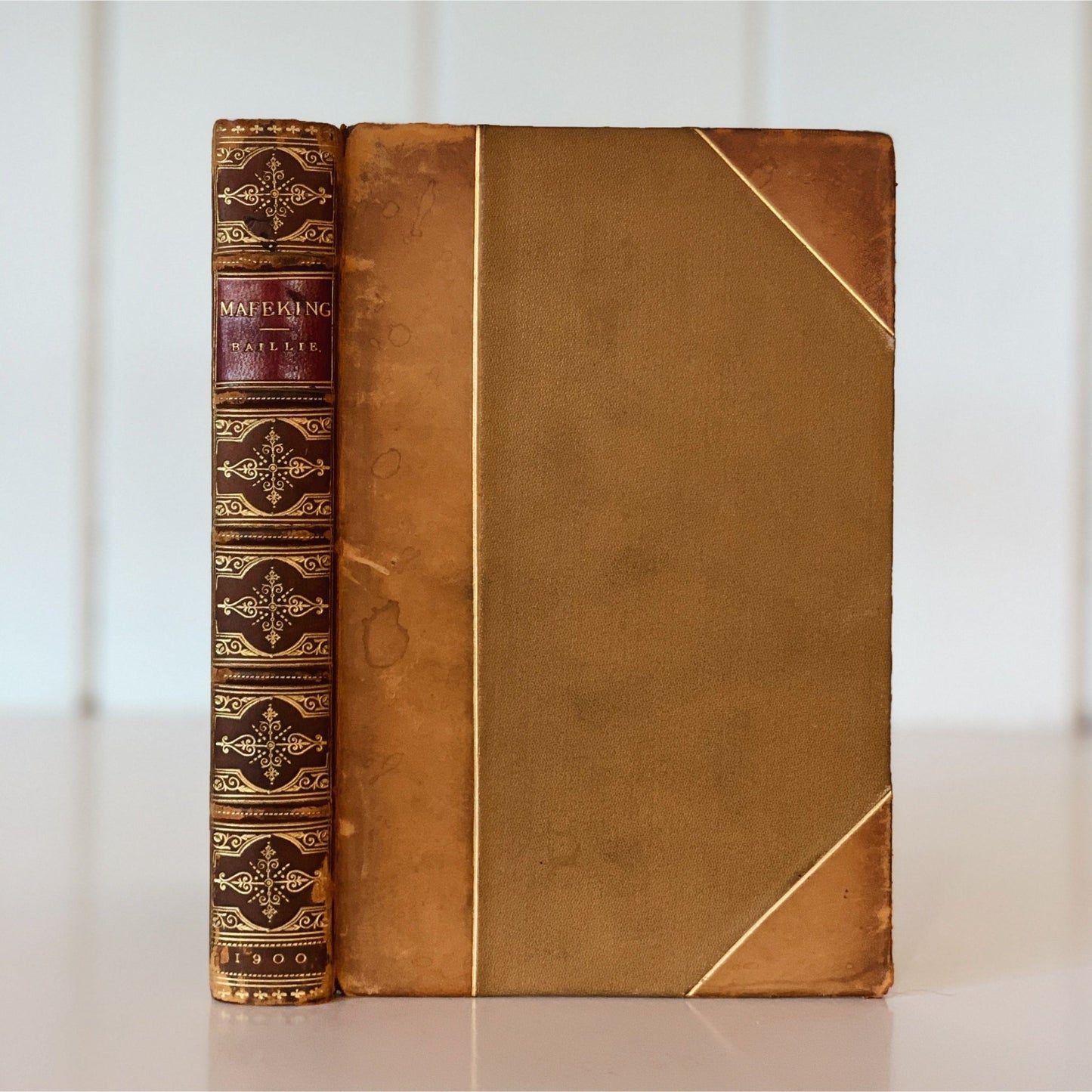 Mafeking: A Diary of the Siege, Major F D Baillie, Illustrated, 1900, Leather Bound - Pretty Old Books