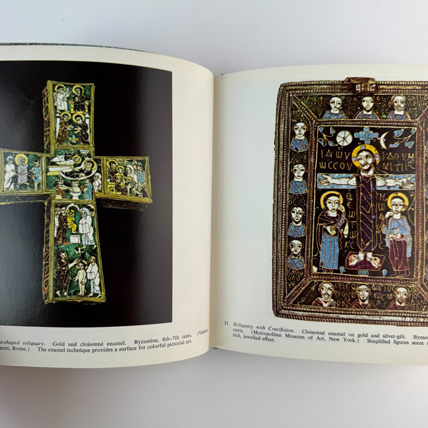 Medieval Art, Sharon Gallagher, Tudor Publishing, 1969 Art Book - Pretty Old Books