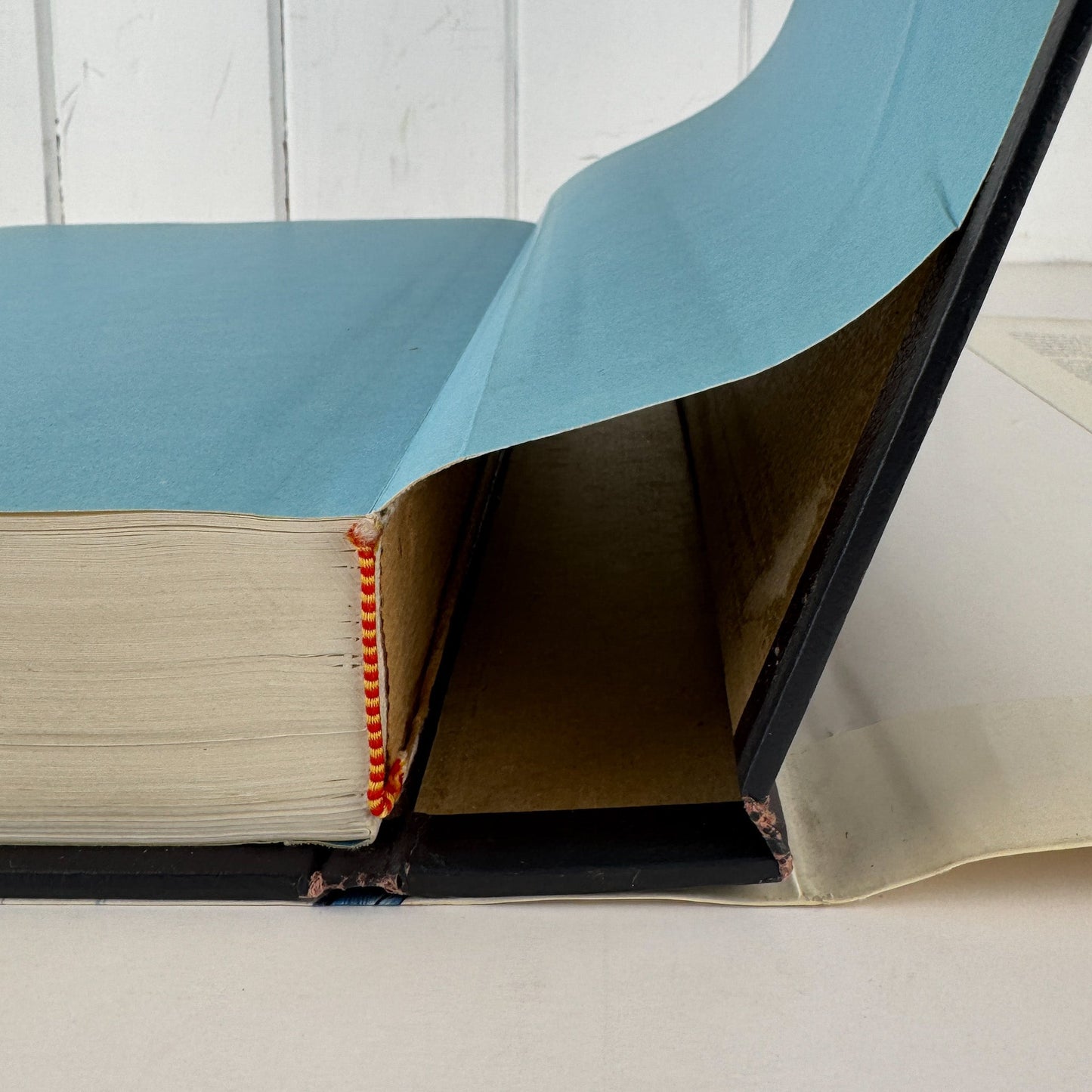 Parrots of the World, Joseph Forshaw, 1978 Oversized Book - Pretty Old Books