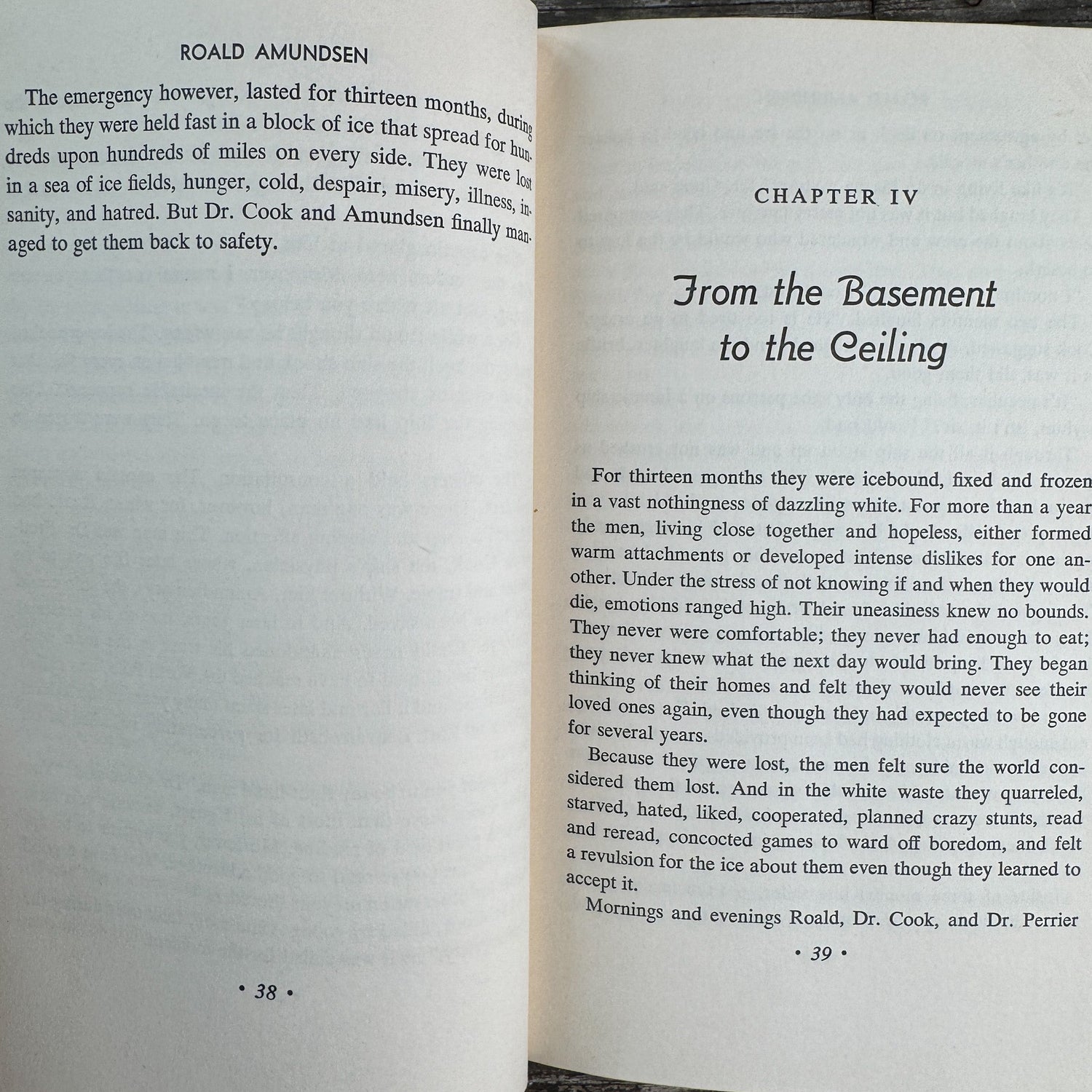 Roald Amundsen: A Saga of the Polar Seas, J. Alvin Kugelmass, 1955 - Pretty Old Books