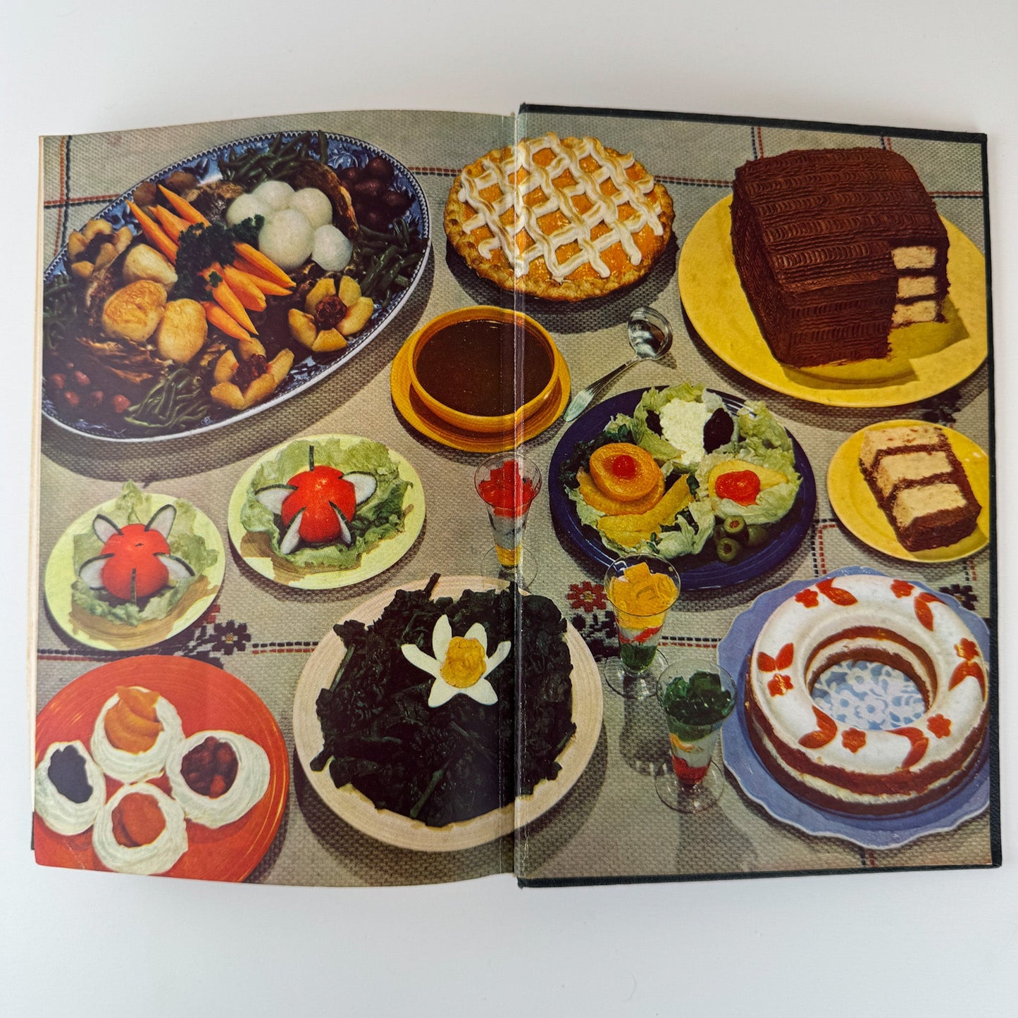 Searchlight Recipe Book, 1947, Household Magazine Tabbed Hardcover - Pretty Old Books