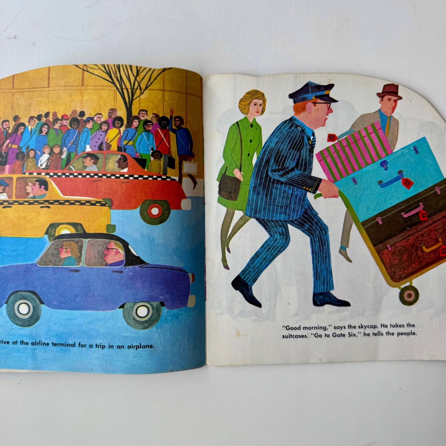 The Airplane Book, A Golden Shape Book, 1982 Softcover - Pretty Old Books
