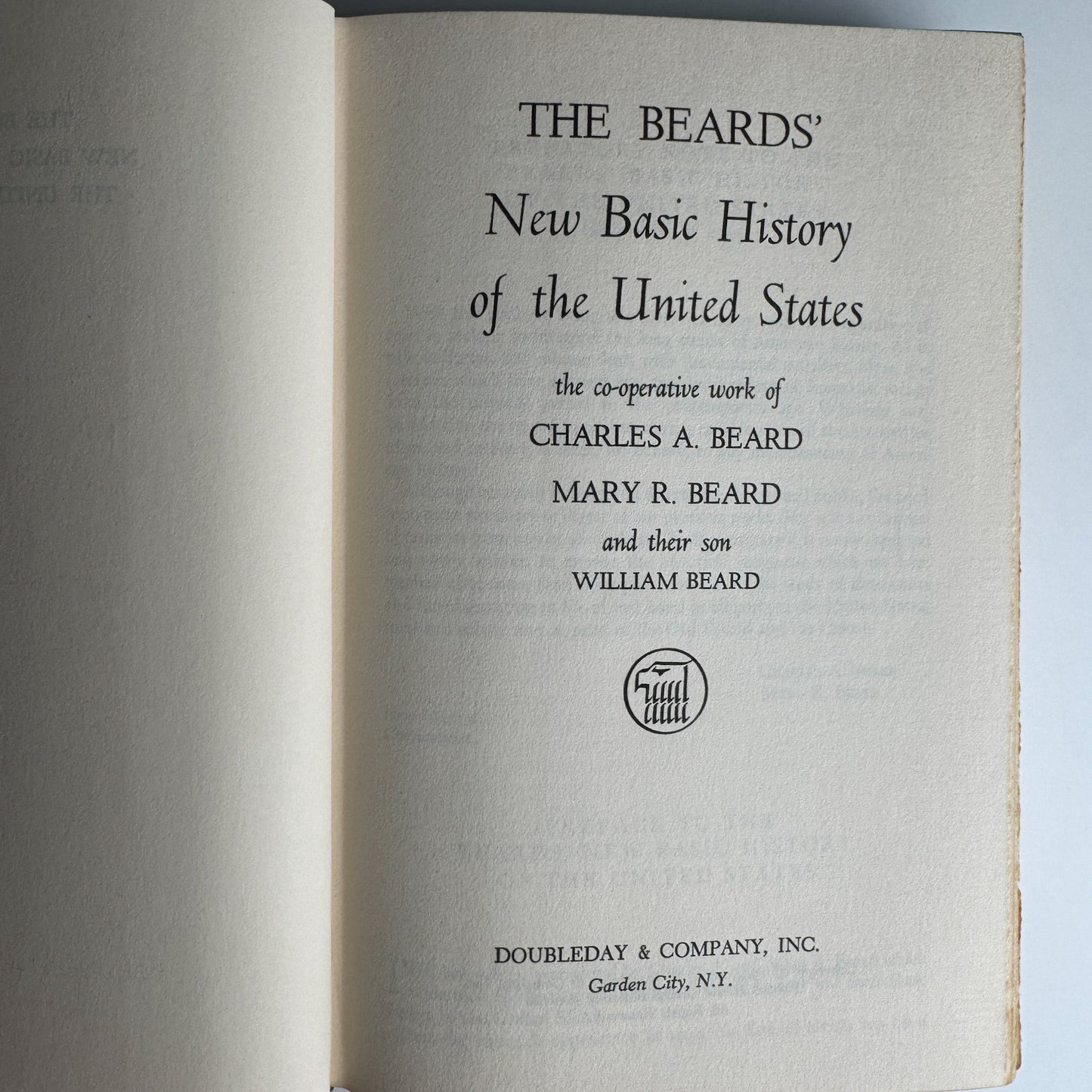 The Beards’ New Basic History of the United States by Charles A. Beard and Mary R. Beard (1960) - Pretty Old Books