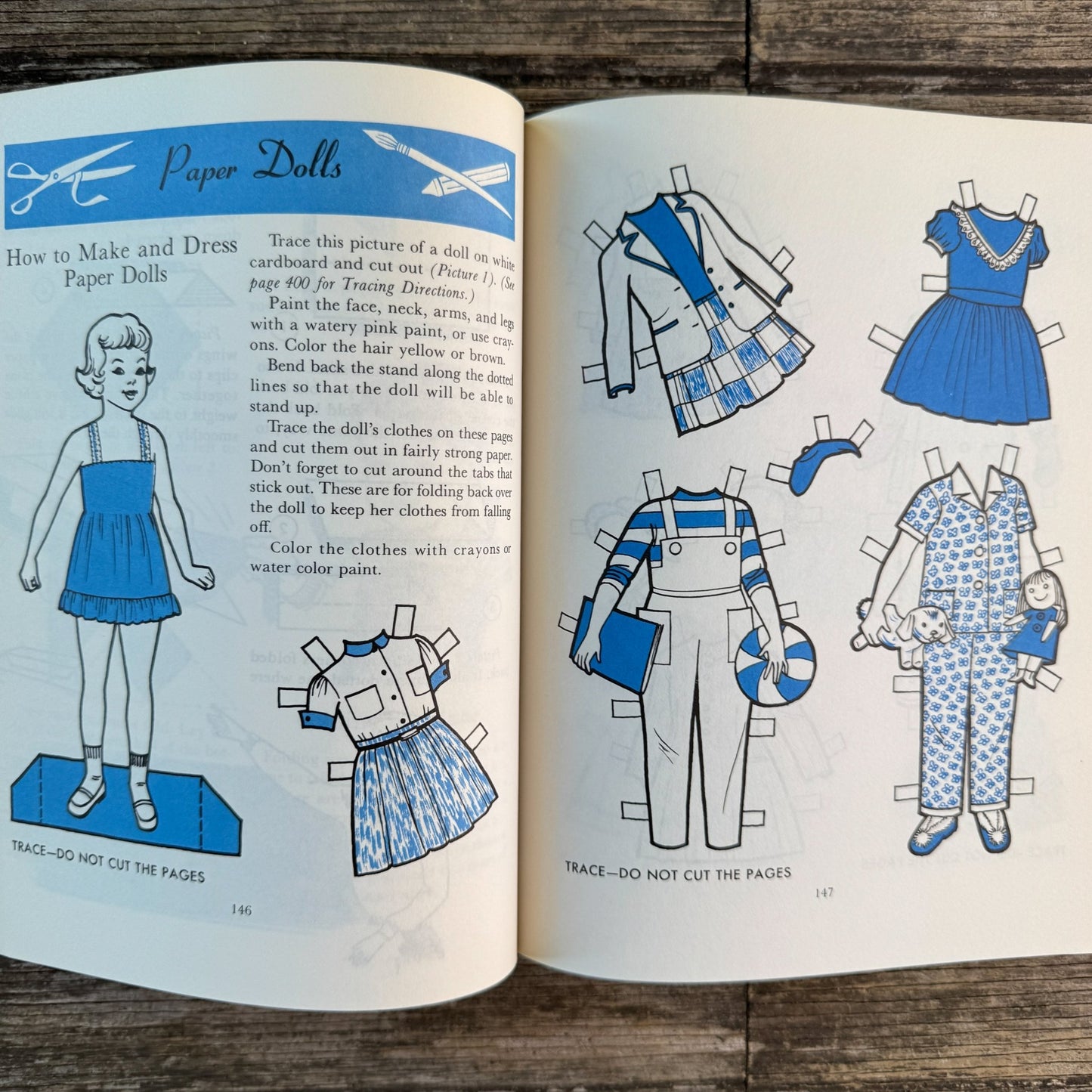 The Bookshelf for Boys and Girls, Volumes 5 and 8, 1970 - Pretty Old Books