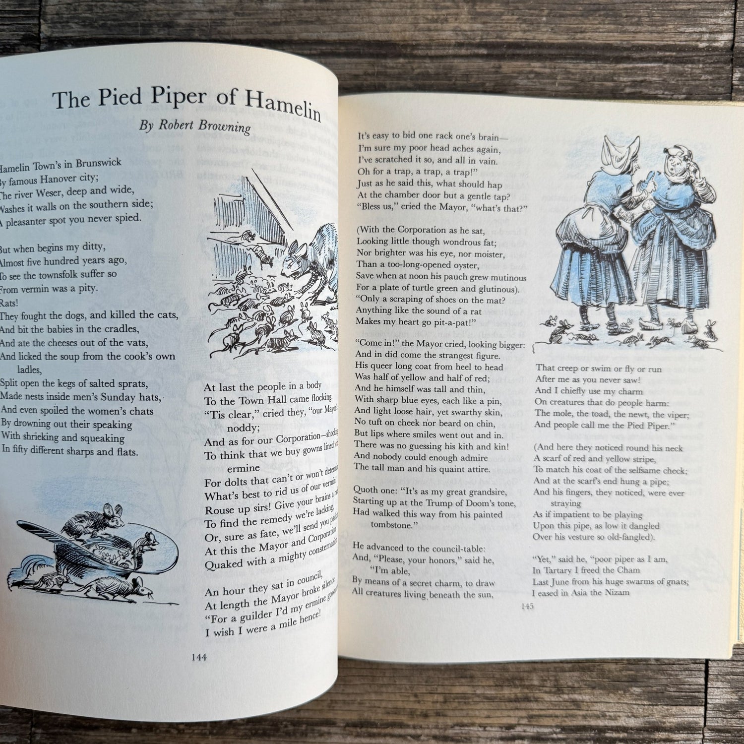 The Bookshelf for Boys and Girls, Volumes 5 and 8, 1970 - Pretty Old Books