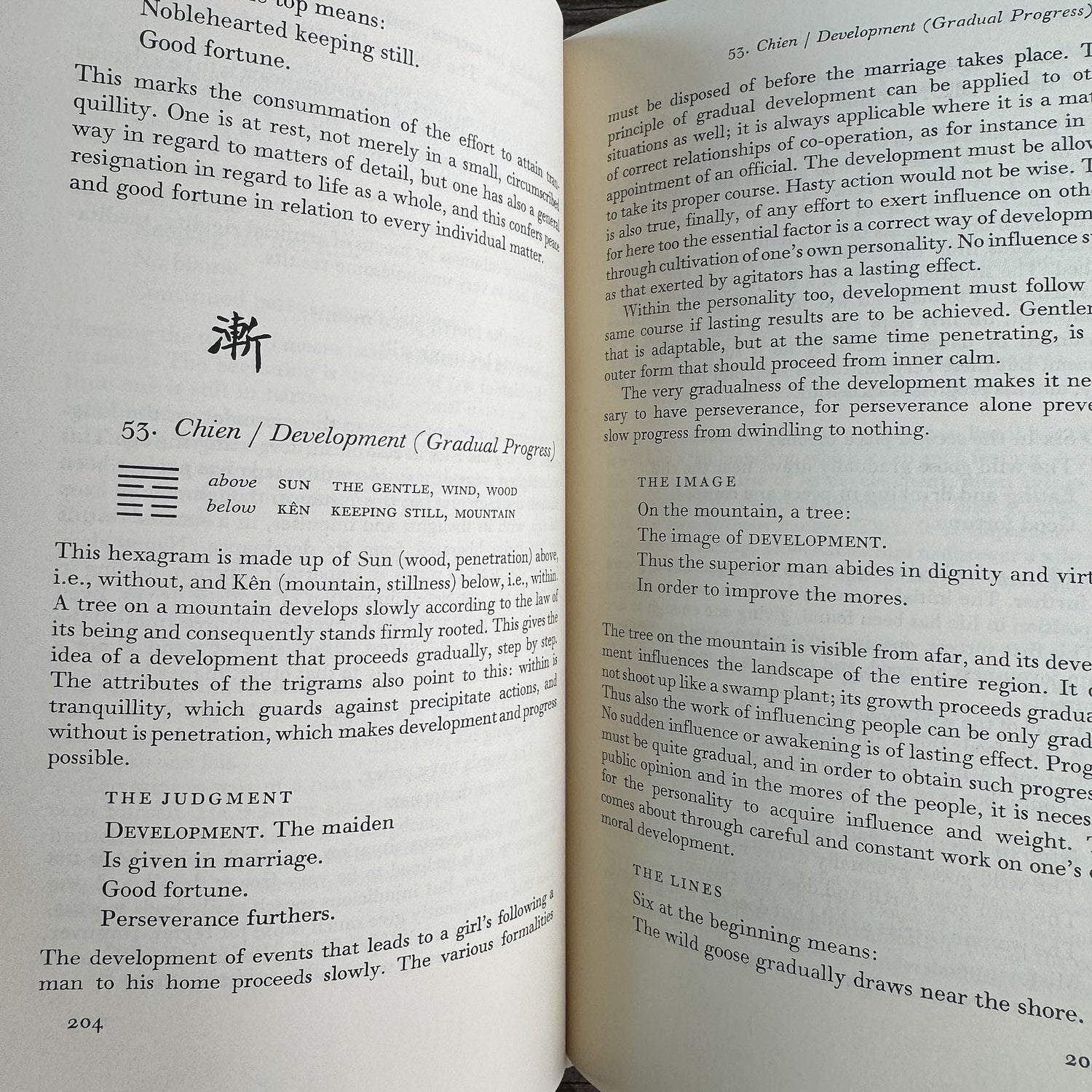The I Ching, or Book of Changes, Wilhelm/Baynes, 1983 Printing - Pretty Old Books