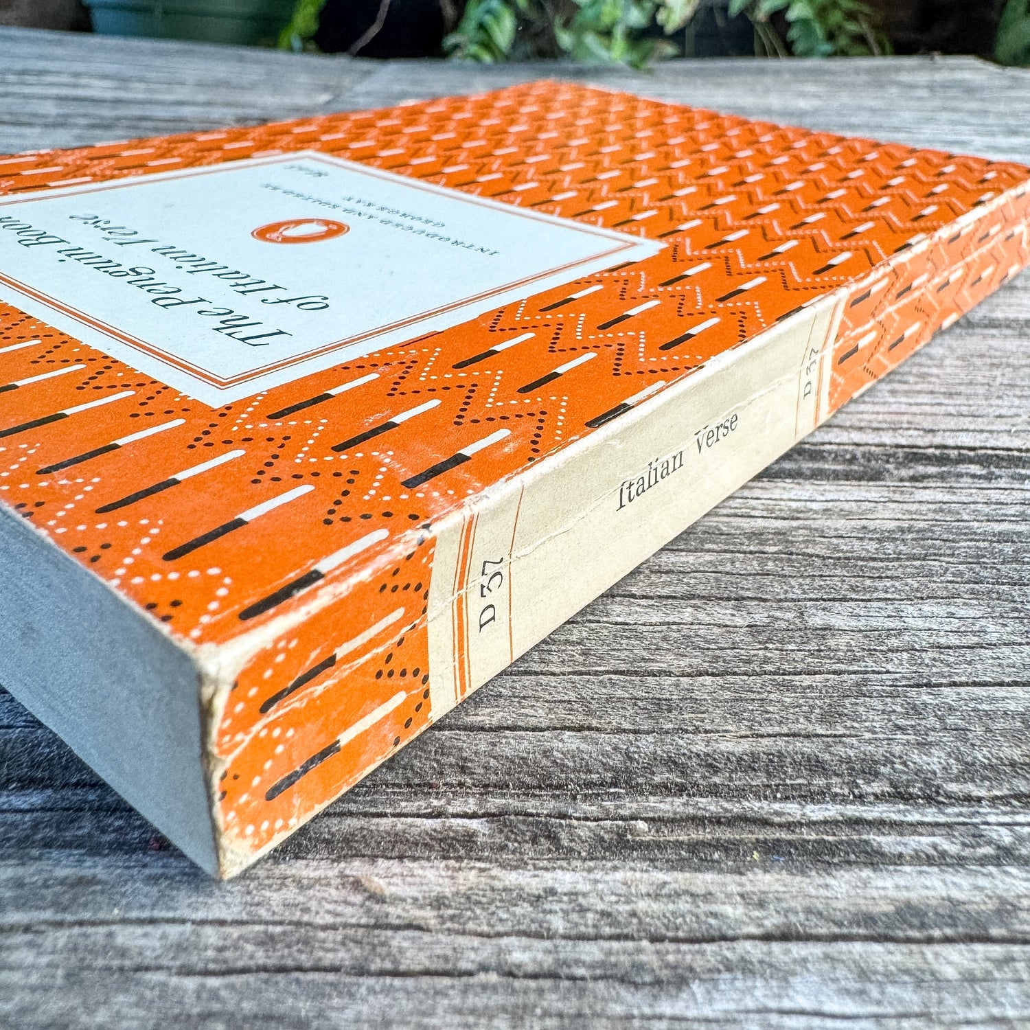 The Penguin Book of Italian Verse, 1966 - Pretty Old Books