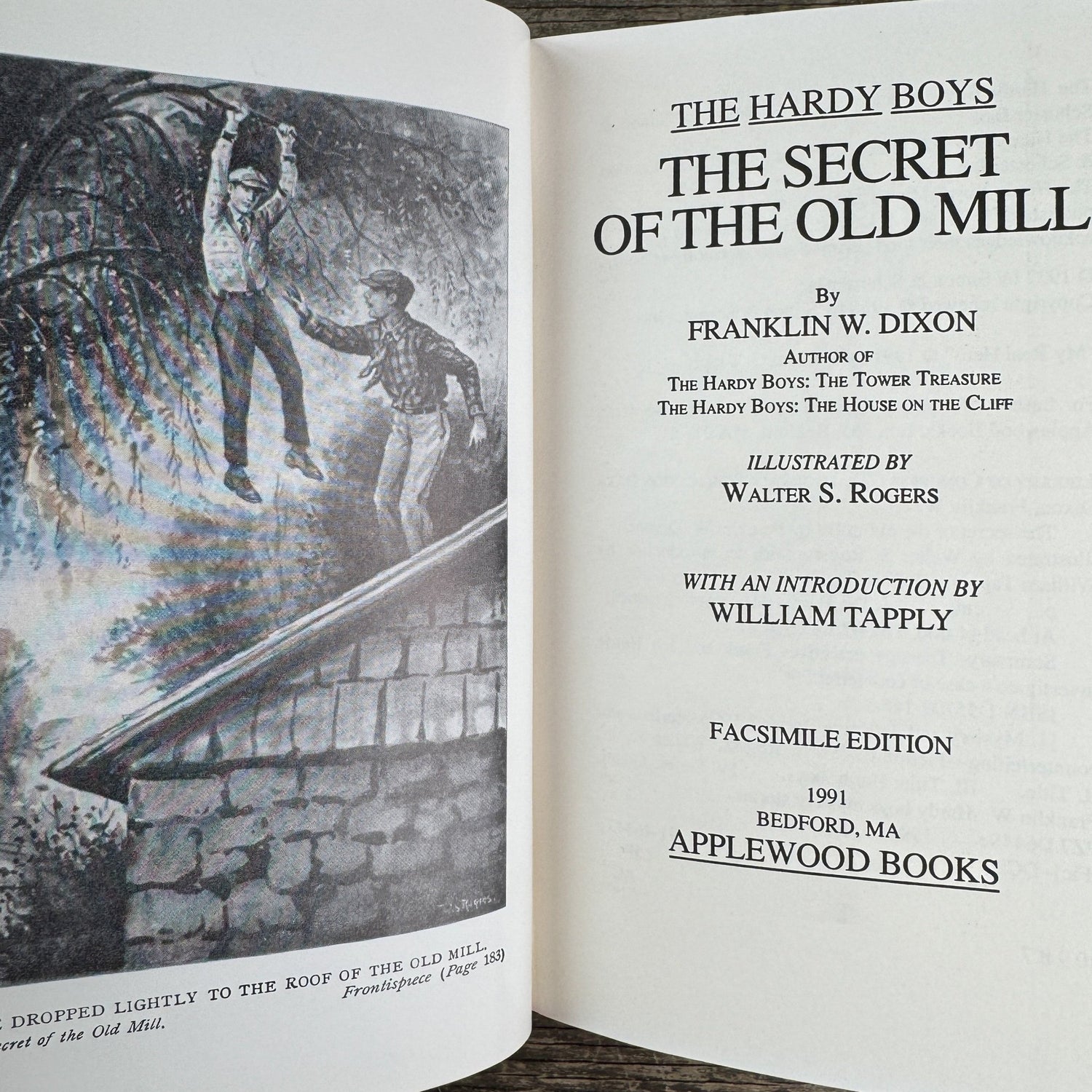 The Secret of the Old Mill, Franklin W. Dixon, 1991 Applewood Facsimile - Pretty Old Books