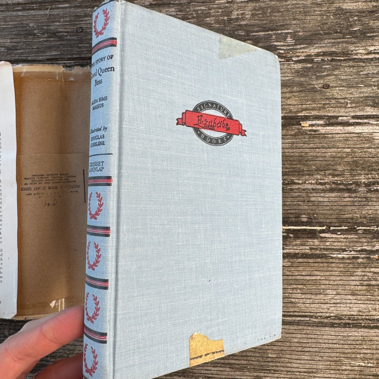 The Story of Good Queen Bess, Signature Books, 1953 - Pretty Old Books