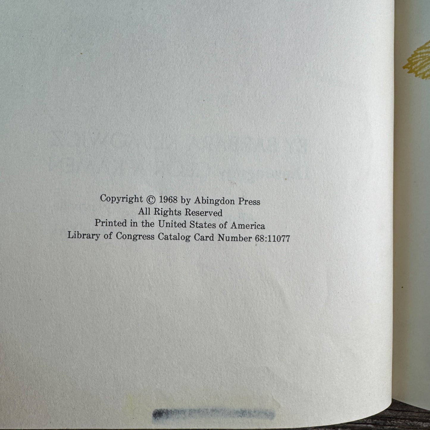 The Strawberry Thumb, Barbara Klimowicz, 1968 - Pretty Old Books