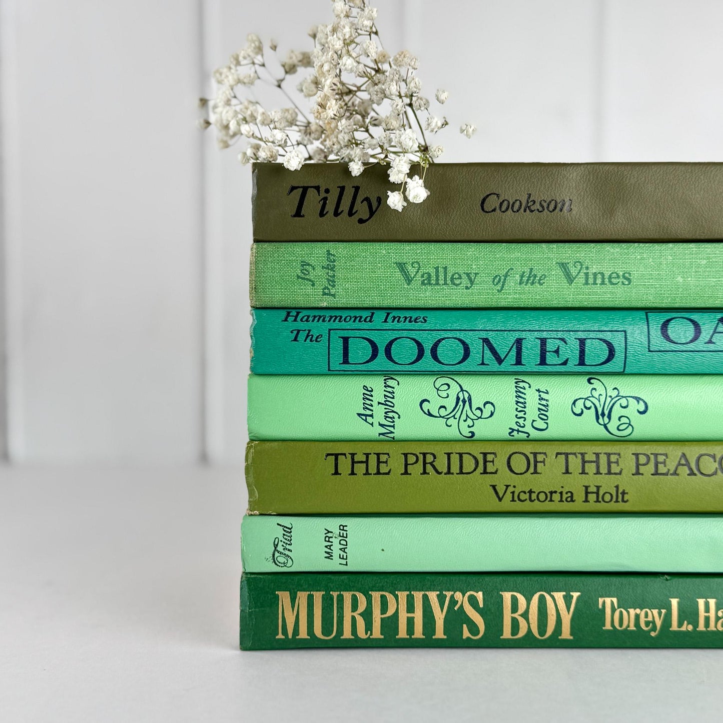Vintage Retro Green Book Bundle in Lime, Avocado, Leaf Green for Shelf Styling - Pretty Old Books