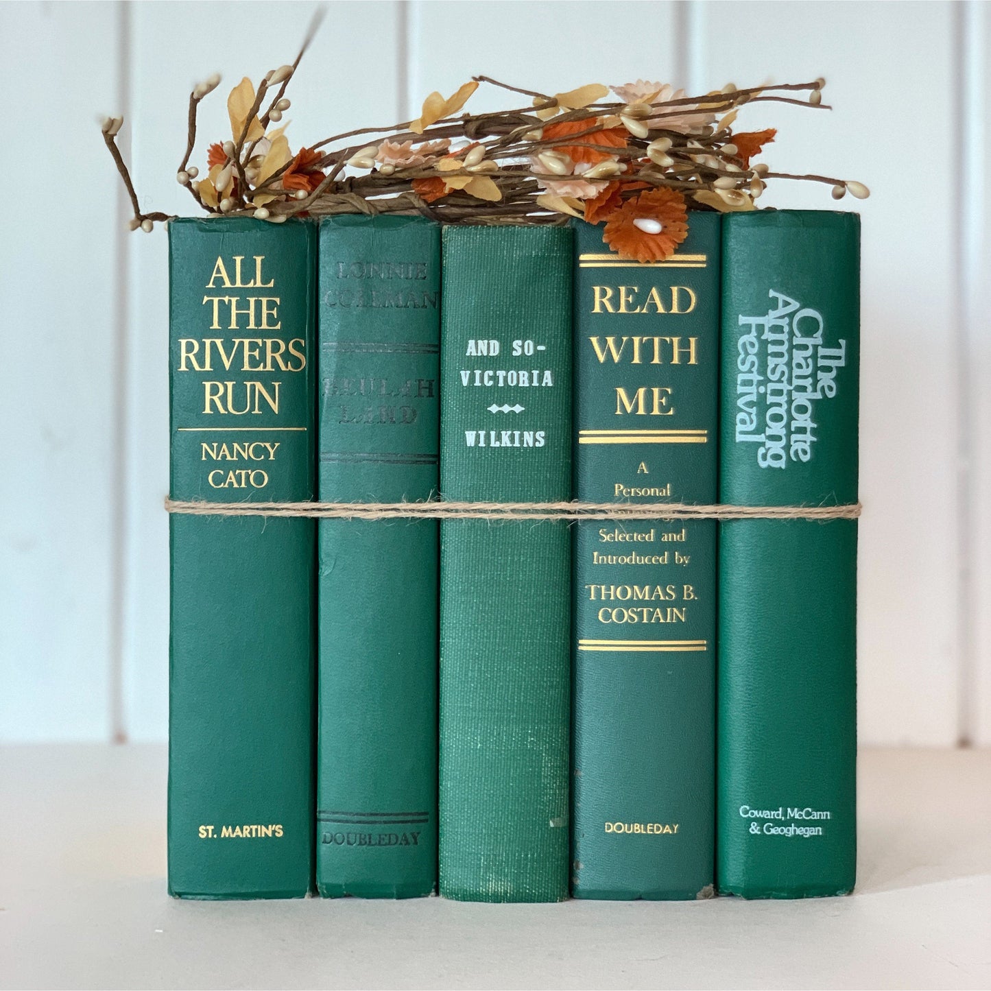 Vintage Hunter Green Books Book Bundle, Handmade Bookshelf Decor, Shelf Styling