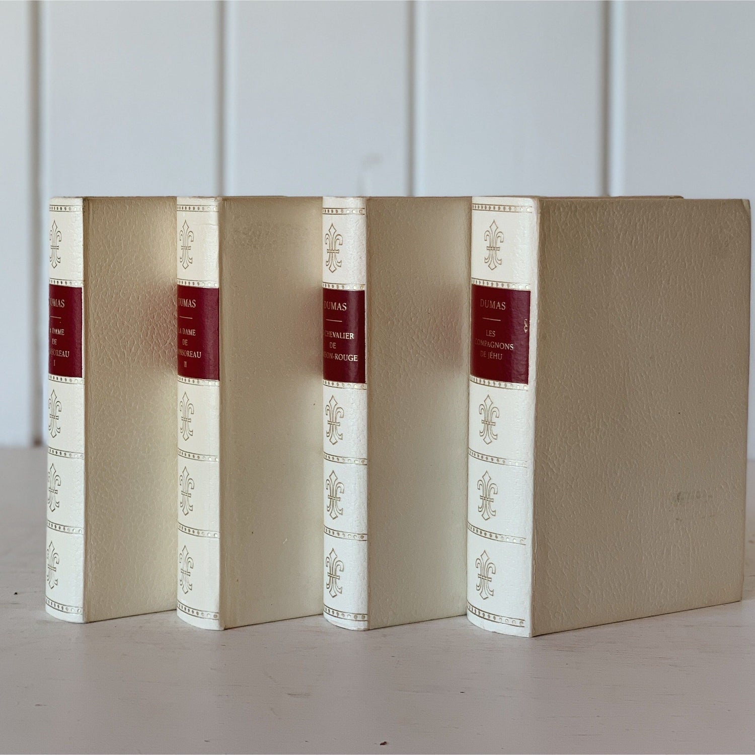 French Language White Alexandre Dumas Set, Editions Rencontre Lausanne, 1967, French Decor