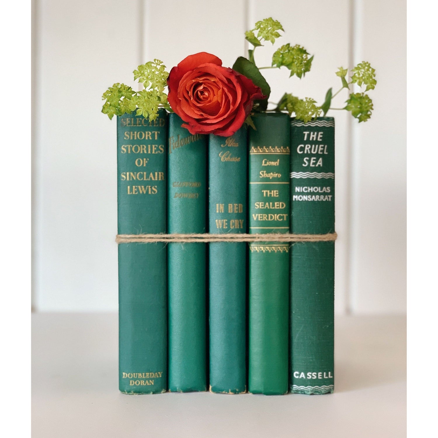Decorative Retro Green Vintage Book Set, Mid-Century Modern Book Bundle for Bookshelf Decor